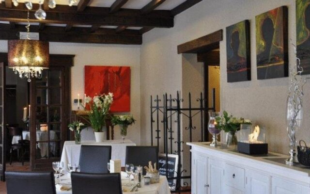 Bovendael Sports And Business Hotel