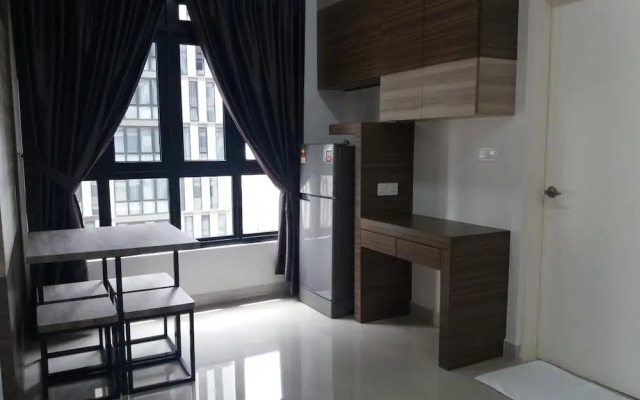 Ezzyhome Medini