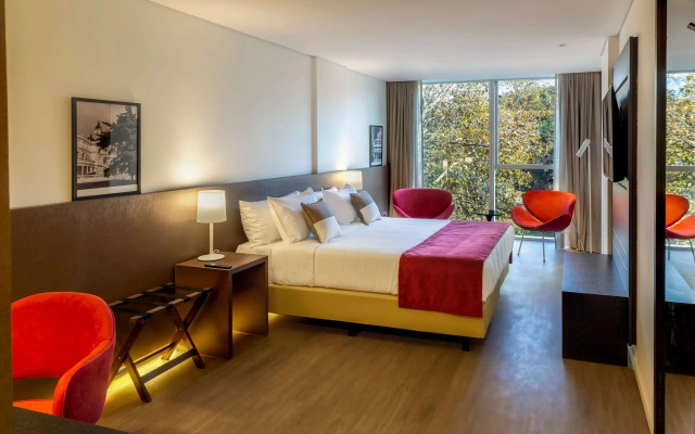 Dazzler by Wyndham La Plata