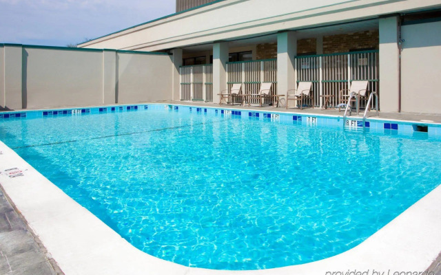 Holiday Inn Express Washington DC SW - Springfield by IHG