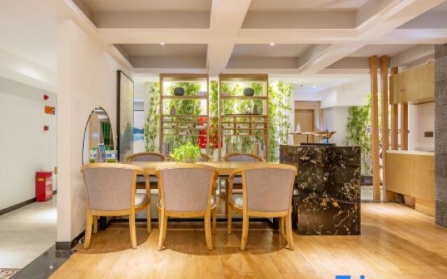 Youjia Traders Hotel (Pengzhou Longxing Temple)