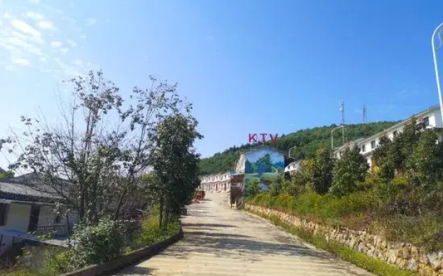 Red Clay Image Hotel Kunming