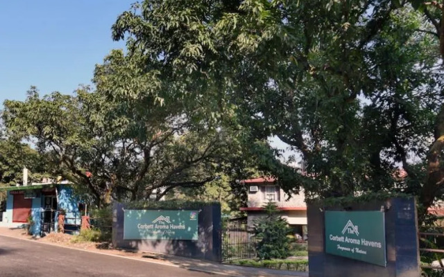 Corbett Aroma Havens Resort