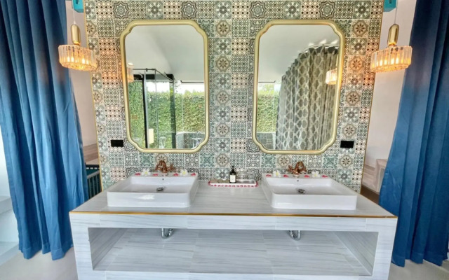The Kiri Villas Resort