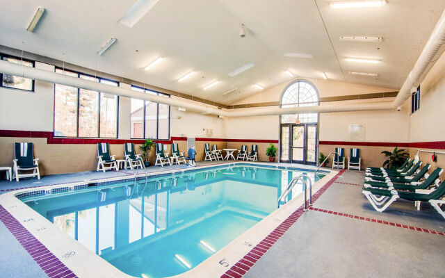 Comfort Suites University