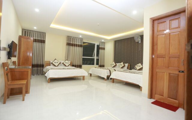Dam Phuc Hotel