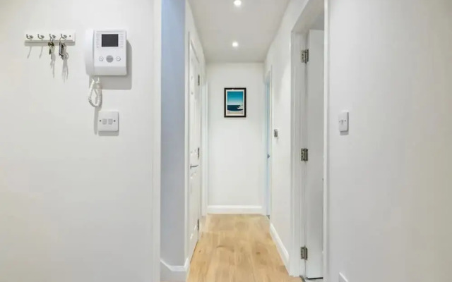 Modern, Cosy and Bright 1 Bedroom Apartment in Ealing