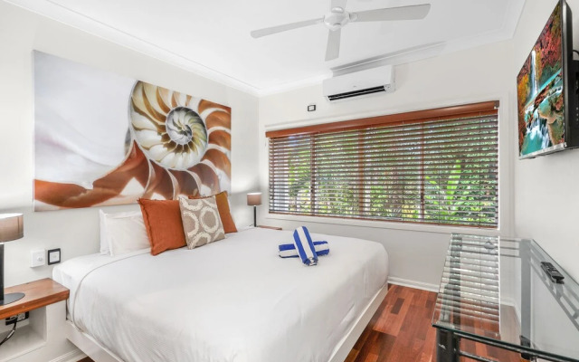 Poolside Apt. in Alamanda Beachfront Resort 54