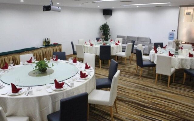Qingdao Powerlong Art Hotel