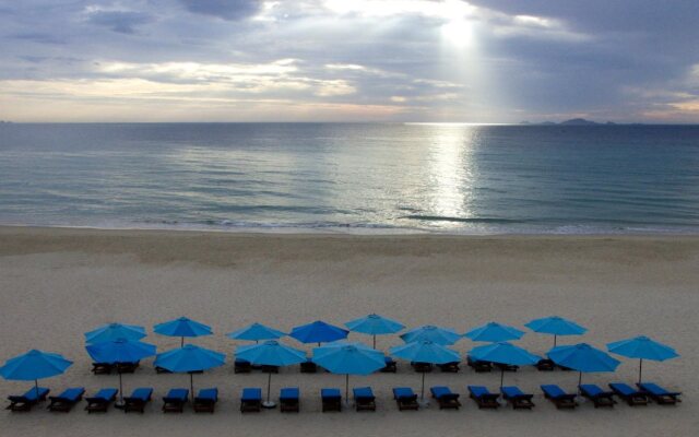 Golden Peak Resort & Spa