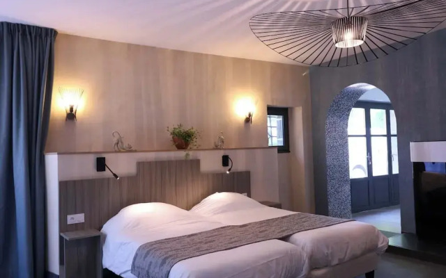 Le Vieux Moulin