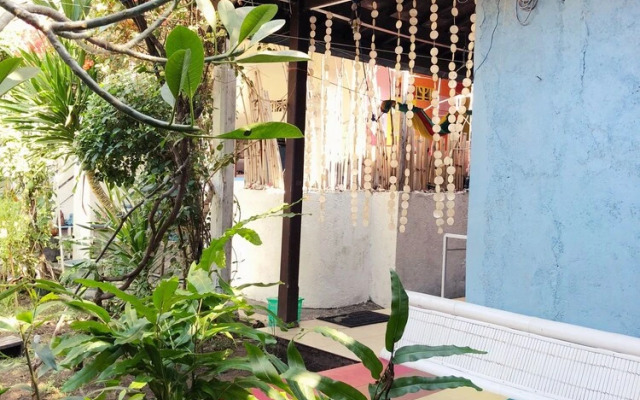 Salon de Nomad Gili T.