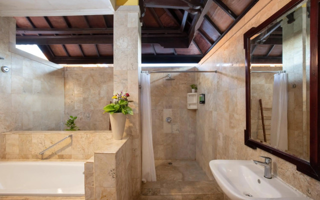 Royal Hotel and Villa Bali