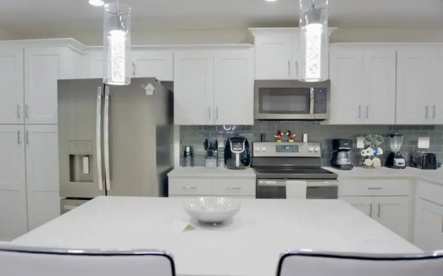 104 Modern Condo Storey Lake Disney