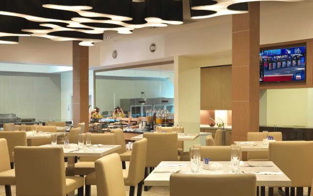 Sama-Sama Express KLIA Terminal 2 - Airside Transit Hotel