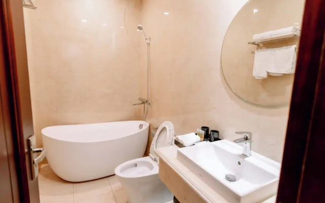 New Ha Long Hotel