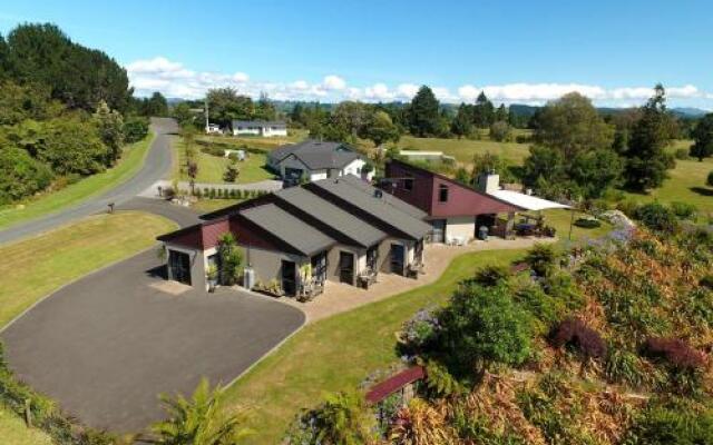 Waitomo Golfstays B&B