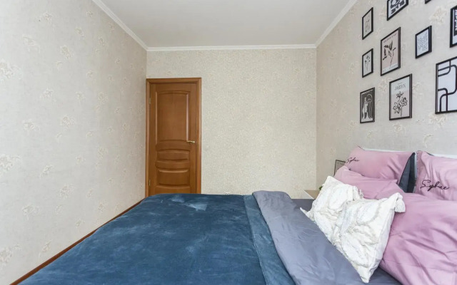 Moment House on Ryabinovaya Street