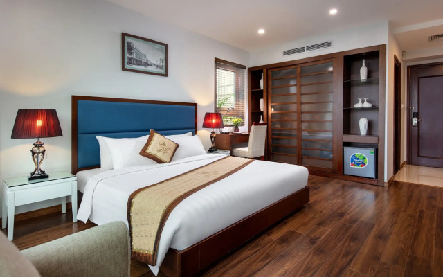 Skylark Hotel