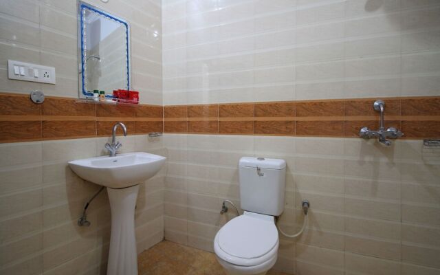 OYO 4073 Hotel Esskay