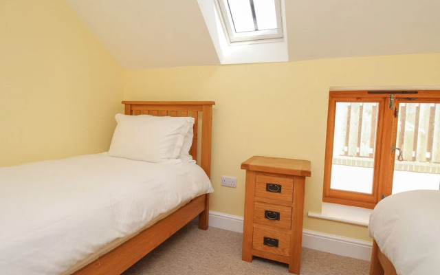 The Stables, Burton Bradstock