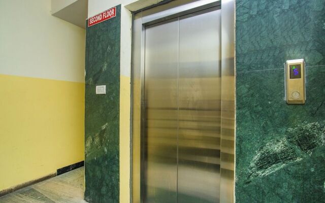 OYO 25036 Suraksha Residency