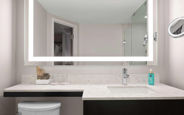 Novotel Toronto Centre