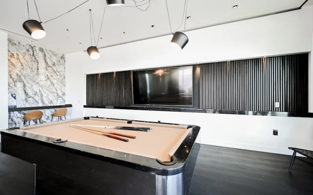 StripViewSuites at Palms Place Penthouses