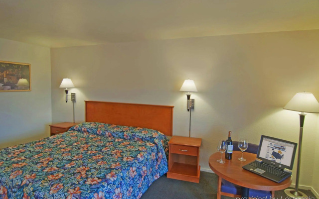 Americas Best Value Inn Santa Rosa, CA