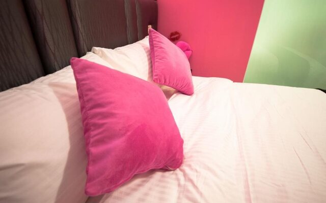 LuoDong YesFun B&B
