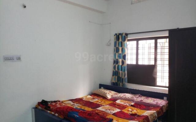 D1 Spacious & peaceful 2 bed Independent house with parking