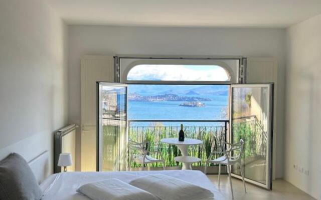 Artelago-Rose studio lake view