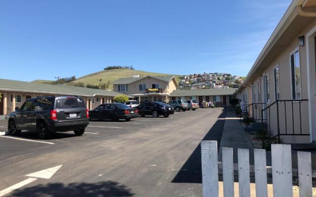 Holland Inn & Suites