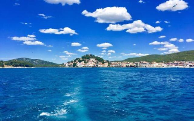 House-Apartment More