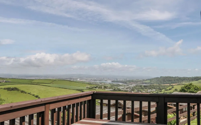 Three Views Lodge