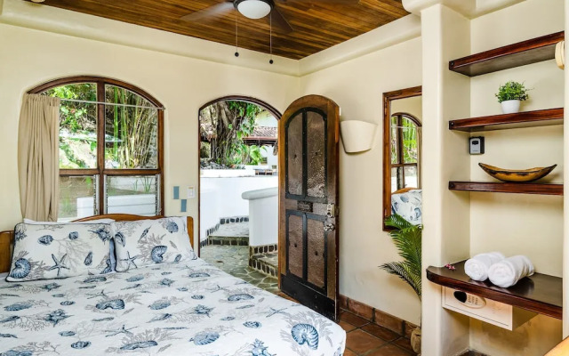 Luxury Villa Hot Tub Ocean Views Fully Staffed