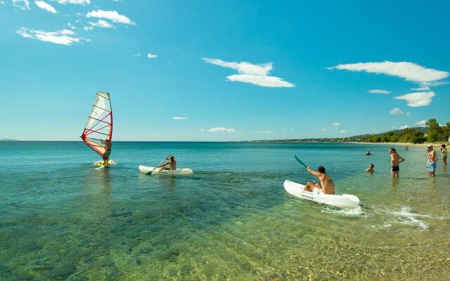 Golden Coast Hotel & Bungalows - All Inclusive