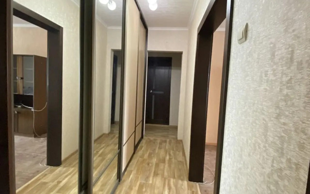 Апартаменты на проспекте Врача Сурова 24