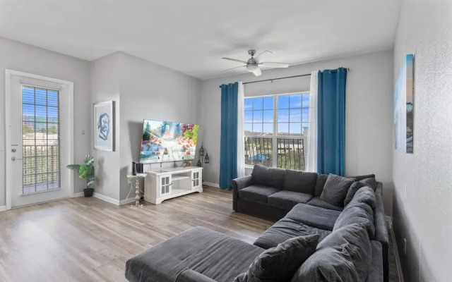 5037 Shoreway Loop #408