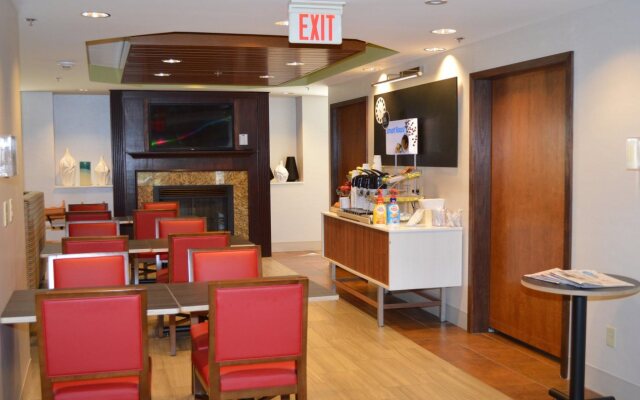Holiday Inn Express Bloomsburg by IHG