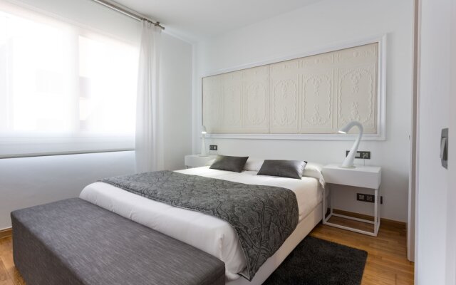 Balmes - Ático Con Piscina Privada En Barcelona