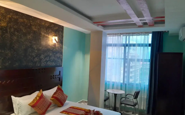 Mazola Diamond Hotel