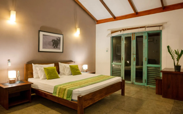 Hide Yala - Hostel