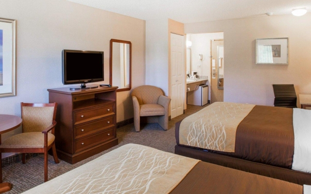 Quality Inn & Suites Sequim at Olympic National Park