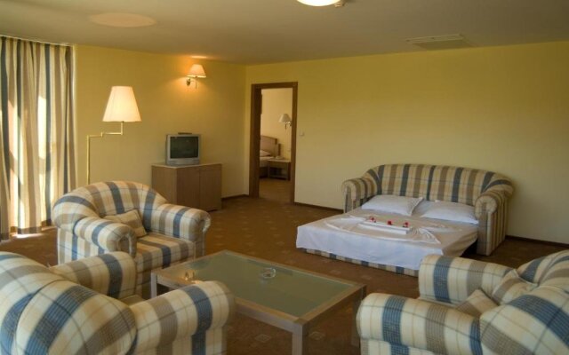 Duni Royal Belleville Hotel - All Inclusive