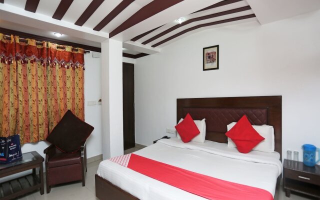 Ratan Hotel By OYO Rooms