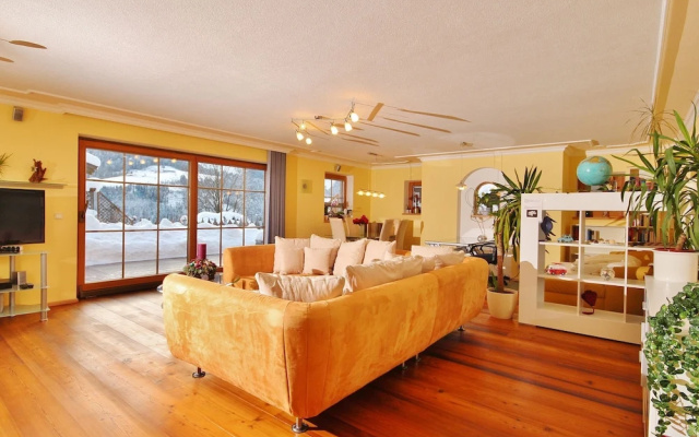 Gorgeous Apartment with Jacuzzi in Kirchberg in Tirol