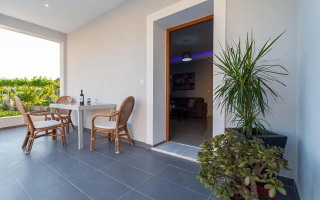 Garden house