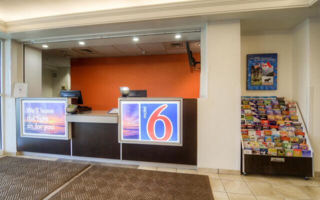 Motel 6 Orlando, FL - International Dr