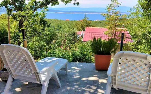 Serene Crikvenica Holiday Home With Hot Tub